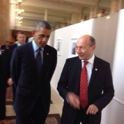 Traian Băsescu surprins alături de Obama la Summit-ul NATO din Țara Galilor
